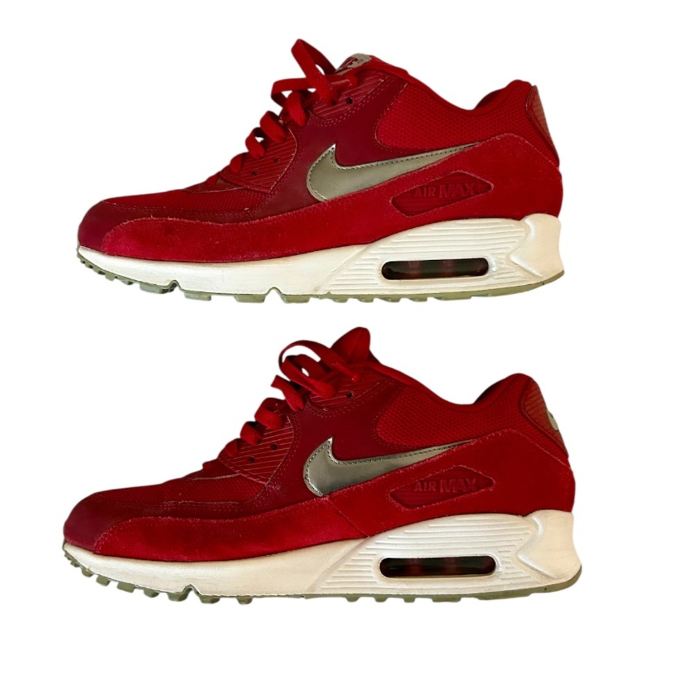 Nike • Air Max 90 Essentials Sneakers